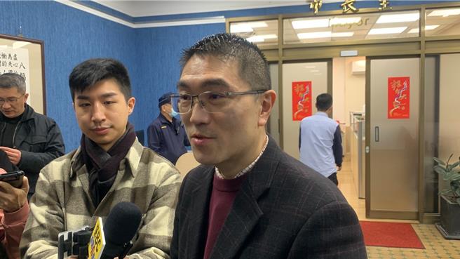 基隆东岸商场2到4楼部分已于7日登记为基隆政府所有。谢国梁回应，东岸商场的所有产权，属于基隆市所有，这一点应该大家都很清楚，毫无疑问，详细部分会请律师叶庆元的团队，做后续回覆。（徐佑升摄）