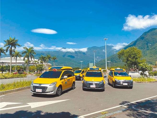 花蓮愛心計程車，提供身心障礙者友善乘車服務，3月起加入服務長輩搭乘。（本報資料照片）