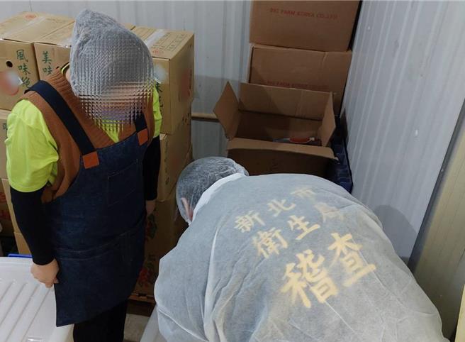 新北市卫生局持续稽查「苏丹红」辣椒粉流向。（新北市卫生局提供）