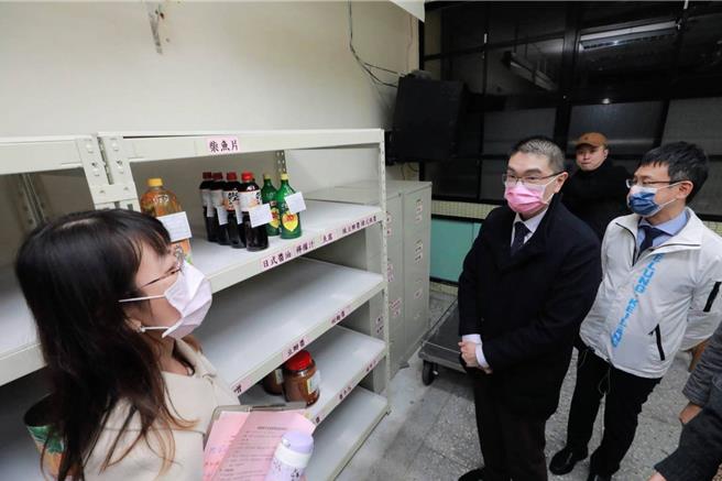 苏丹红风暴延烧，基隆市卫生局表示，近日查获辖内有业者进货90包含苏丹色素3号的「香辣猪肉乾」，经查核已无存货，并贩售至1家商店，昨天回收未出售产品共44包，今天已退回上游厂商。（基隆市卫生局提供／徐佑升基隆传真）