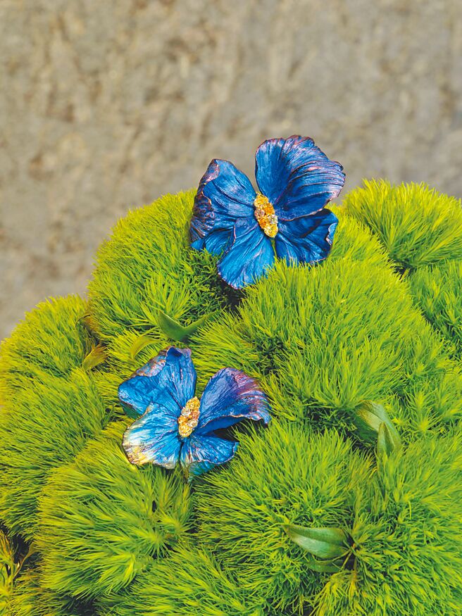 AKACHEN純鈦藝術珠寶「蝴蝶」戒指。（AKACHEN提供）