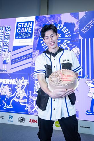 「彭于晏替身」收網友私密裸照 連朋友都被騷擾