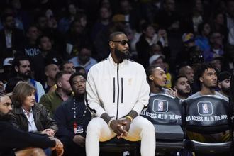 NBA》詹皇4萬分也能酸？反詹球評：他浪費很多得分機會