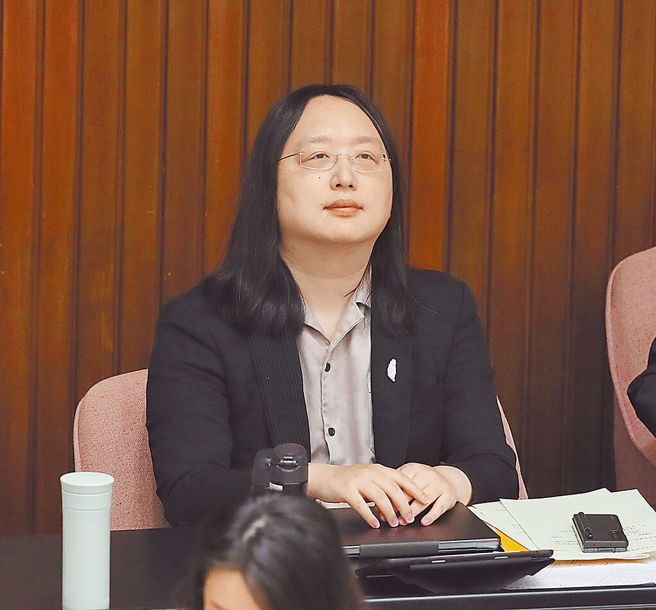 針對民進黨為什麼一定要在這時打唐鳳（圖）？媒體人吳子嘉認為，因為《美麗島電子報》在5月25日左右，就會公布賴清德上任後第一個民調。（本報資料照片）