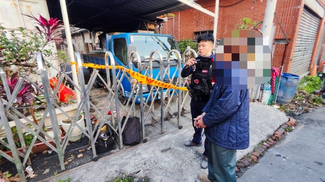 芦洲贼清晨闯仓库露馅 关键曝光！「八宝粥」也不放过被活逮。(警方提供)