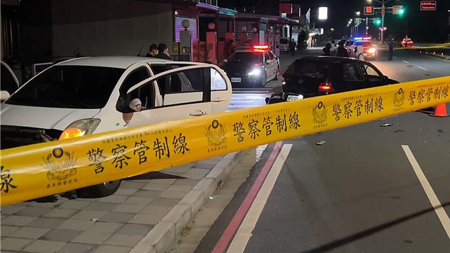 警方初判非单纯追撞车祸，现场拉起封锁线採证。（读者提供／萧嘉蕙台东传真）