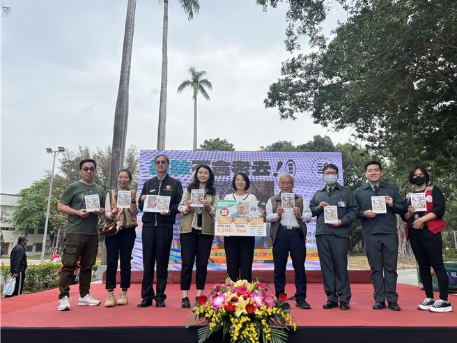 屏县府继前年成立银髮人才服务据点成功媒合逾430人次后，今年升级「银髮人才上工补助3部曲计画」推出3项补助。（谢佳潾摄）