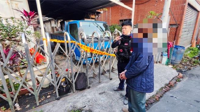 警方接获报案赶到现场，当场逮到吴嫌。（新北市芦洲警分局提供／吕健豪新北传真）