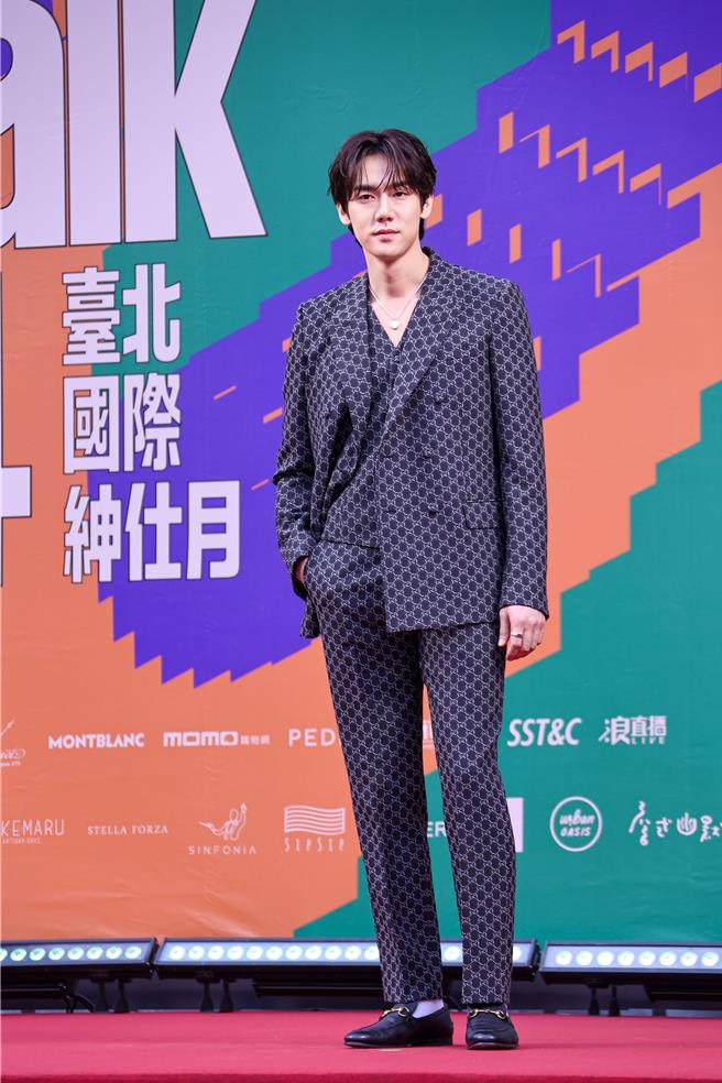 柳演锡身材相当好，不仅身高183公分，更拥有太平洋宽肩加上冰块盒腹肌。（罗永铭摄）