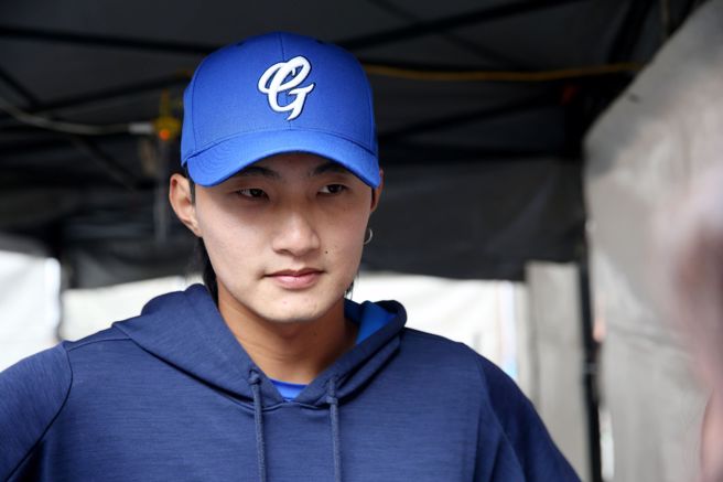 富邦悍将投手李东洺（原名李子强）。（杜宜谙摄）