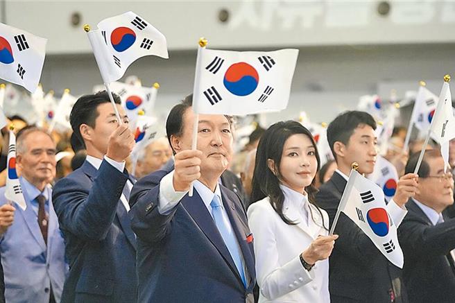 韩国将于2024年4月10日举行国会大选，被指是尹锡悦政府施政的「期中考」。（图╱美联社）