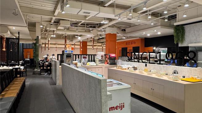 高雄开业56年之久、台湾火烤两吃始祖「可利亚」，其中和平店今（9）日惊传将于4月30日熄灯。（柯宗纬摄）