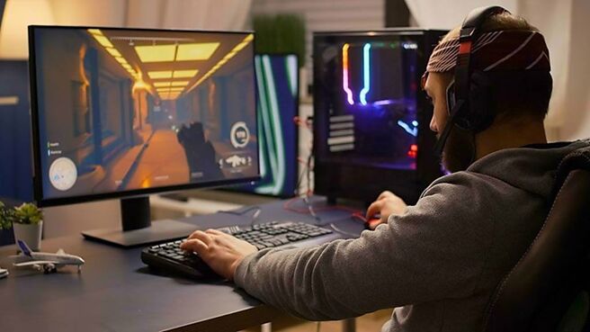 有网友好奇30年前台湾游戏业让全球华人疯狂，对比现在沦落到卖游戏点卡是哪一步走错。（示意图，图／freepik）