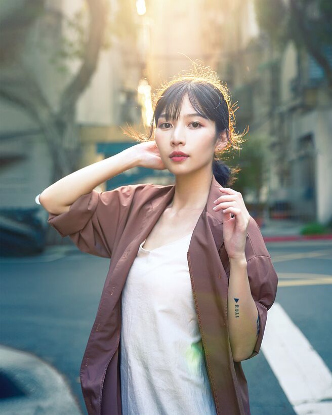 插畫與平面設計創作者郭子瑛