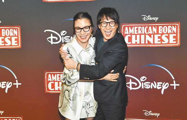 楊紫瓊（左）、關繼威將出席第96屆奧斯卡典禮擔任頒獎嘉賓。（美聯社）