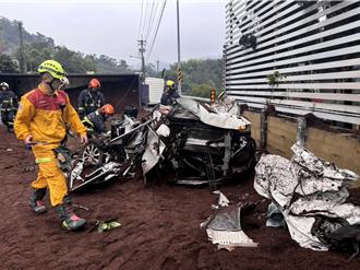 联结车翻害2重伤！减轻家计改考警大 母载贴心儿补习遇劫