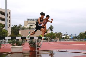 台東全中小聯運天冷更熱血 接力超速刷新大會紀錄