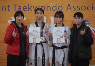 跆拳道全中錦》連4場直落二勝出 大里高中謝依玲成功摘金