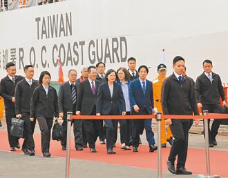 雲林艦下水 雙總統罕見同台力挺