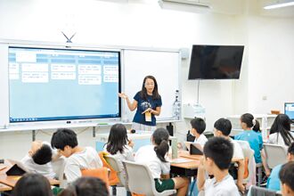 新北班班有觸屏 教育局2025達成