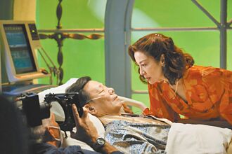 寇世勳含飴弄孫 對戲楊紫瓊合拍