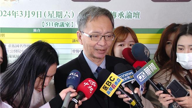 2024年3月10日新北市／針對先前被立委質疑推卸責任要求他道歉，衛福部長薛瑞元澄清他不會推卸責任，會負責把事情處理完畢，因為道歉無濟於事。（劉瑋晴攝）