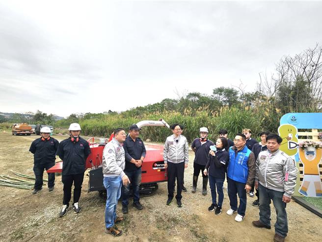 桃市府慶祝植樹節與企業合作造林，再推農業廢棄物再利用。（呂筱蟬攝）