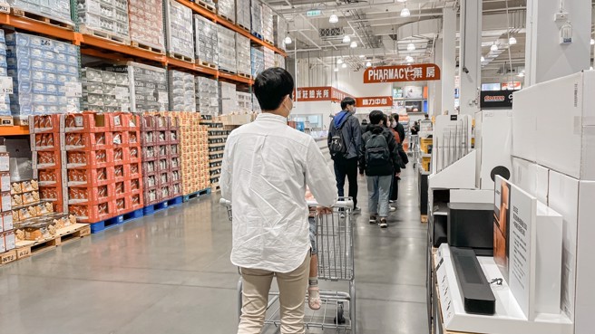 好市多提供各種商品滿足會員需求，其中包括各種酒精飲料。（示意圖／資料照，記者楊雅婷攝影）