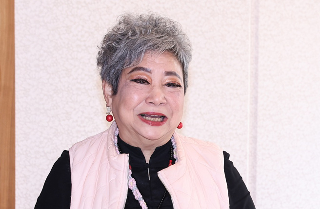 资深女星吴敏最知名的角色是《鸟来伯与十三姨》的「鸟来嬷」。（图／中时资料照）