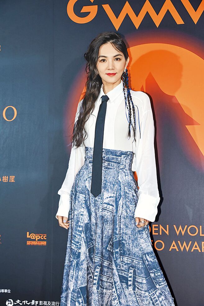 Ella 9日为金狼奖颁奖典礼送上压轴表演。（罗永铭摄）