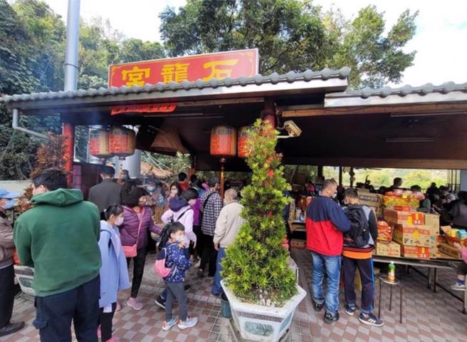 南投有名的泡麵土地公廟，石龍宮。（中時資料照）