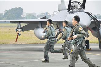 邱国正、蔡明彦看两岸情势南辕北辙   赖士葆吁赖清德说清楚如何避战