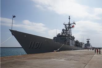海軍敦睦支隊連2日靠泊花蓮港 軍警聯手加強交管
