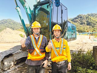 北市拆解王 每分鐘拆一床廢棄床墊