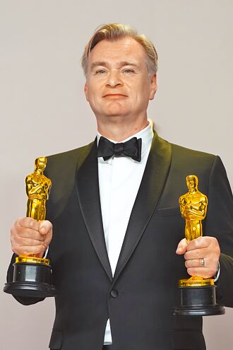 《奧本海默》抱7獎大贏家 諾蘭首奪金