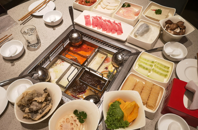 海底撈是不少民眾吃火鍋的首選品牌。（示意圖：shutterstock／達志）