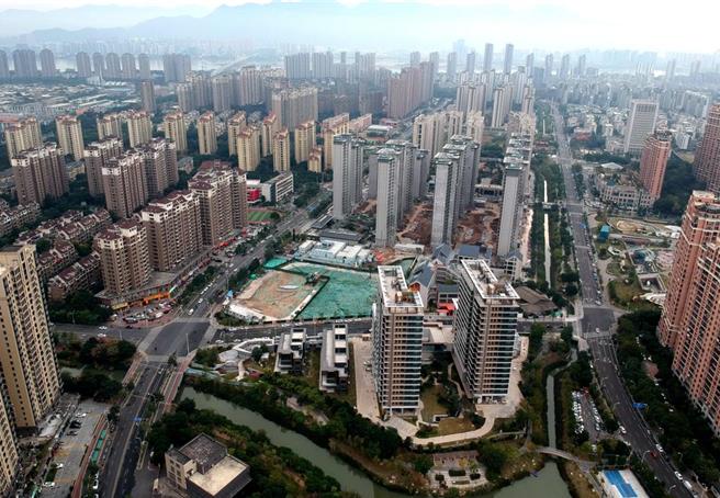 地方财政与土地收入的过度依赖问题已日益成为大陆地方政府无法迴避的课题。（摘自中新社）