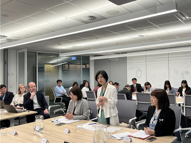 雙方進行交流。（苗栗縣政府提供／李京昇苗栗傳真）