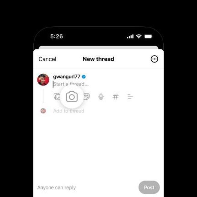 现在使用Threads时，进入新串文发布页面，点击相机图案，就能直接拍照放入文内。（Meta提供／古明弘北传真）