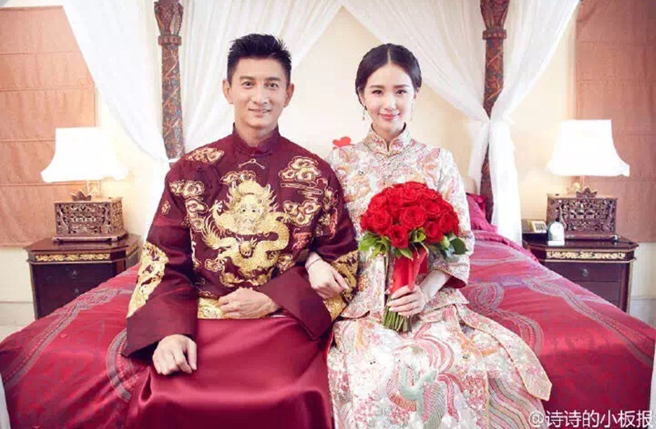 吴奇隆、刘诗诗2015年领证结婚。（图／翻摄自诗诗的小板报微博）