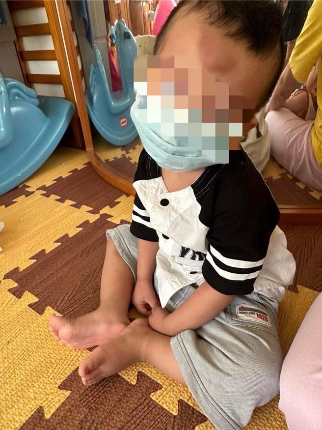 台北市虐童案引起社会譁然，男童户籍所在地的新北市社会局重申将持续陪伴受害家属，并祭出一系列改善措施。图为受害男童。（林姓民眾提供）