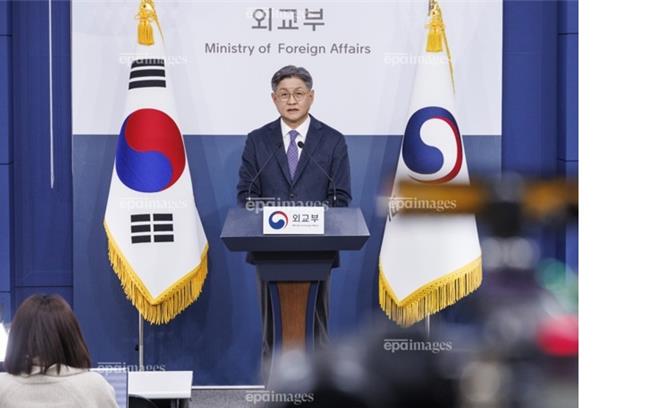 韩国外交部发言人任洙奭12日举行例行记者会。 （EPA）