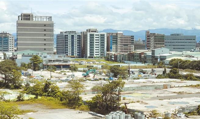 新北市经发局提升未登记工厂申请纳管意愿，针对纳管工厂祭出租金与消防改善补助计画，租金方面最高每年可补助48万元，另外消防设备也提供最高20万元补助，领先全台创举。（资料照）