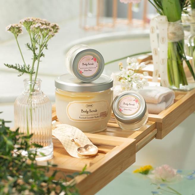 SOGO中壢店SABON身體磨砂膏蜜桃磨法，原價3090元、特價2080元。（SOGO提供）