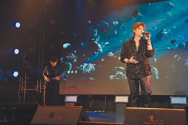 阿沁11日出席新歌发表会。（晴空未来提供）