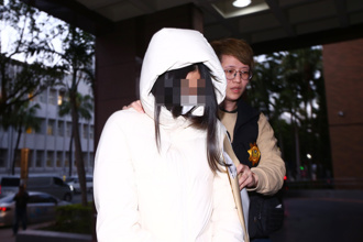 社工遭上銬 前特偵檢察官：非現行犯 警方恐「違法拘禁」