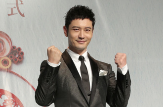 黃曉明怎麼了？身形胖一圈「側面啤酒肚」超明顯