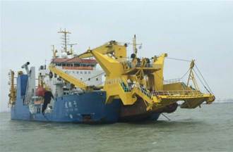 管碧玲喊驱离逾万吨陆挖泥船 郭正亮惊呆：她又出糗了