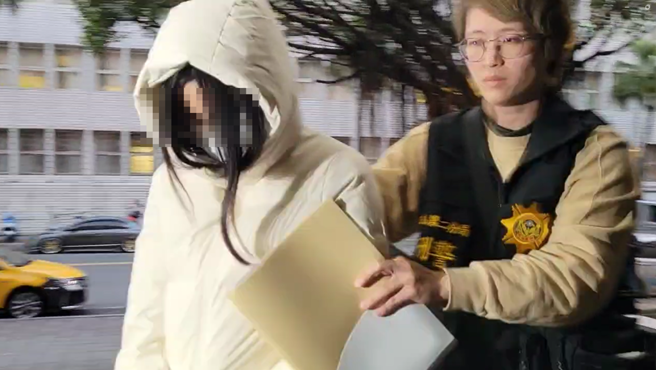 男童遭虐死前，亲友曾要探视男童状况，疑频频被社工找理由拒绝探视。（图／翻摄画面）