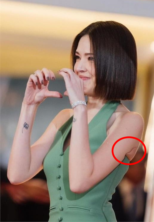 許瑋甯粉絲發現手臂疑似P圖痕跡。（圖／翻攝自IG@anno8o7）